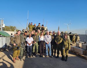 ח״כ סולומון למנהיגי החרדים: 'האחיכם יצאו למלחמה ואתם תשבו פה?' – הגיע הזמן לאחריות משותפת